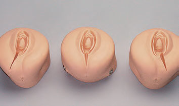Três inserções vaginais para treinamento de sutura pós-parto