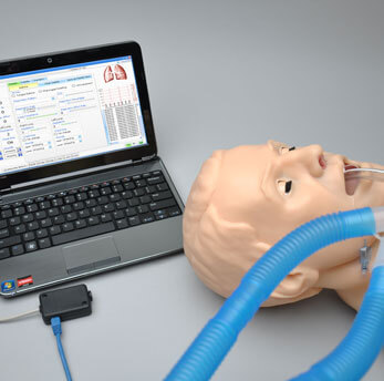 Simulador Hal utilizando sistemas de intubação e computador com interface de software Omni