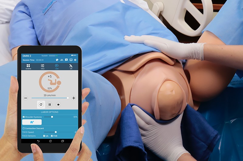 Interface do dispositivo OMNI 2 com simulador Noelle em trabalho de parto